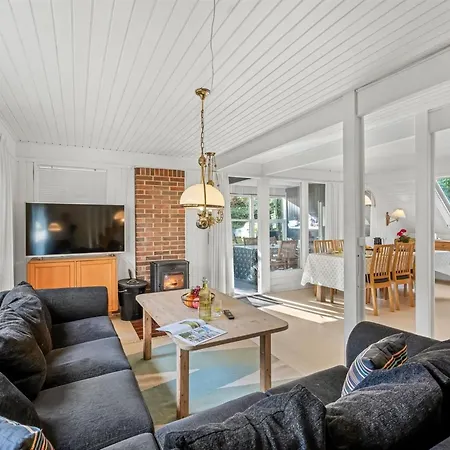 Poul - 1-9km From The Sea By Interhome Blavand